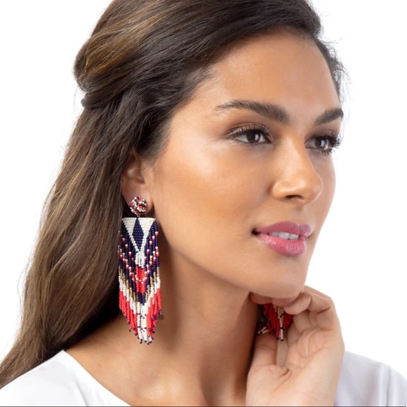 NWT Deepa Gurnani Luxe Beaded Chandeliers - Picture 16 of 16